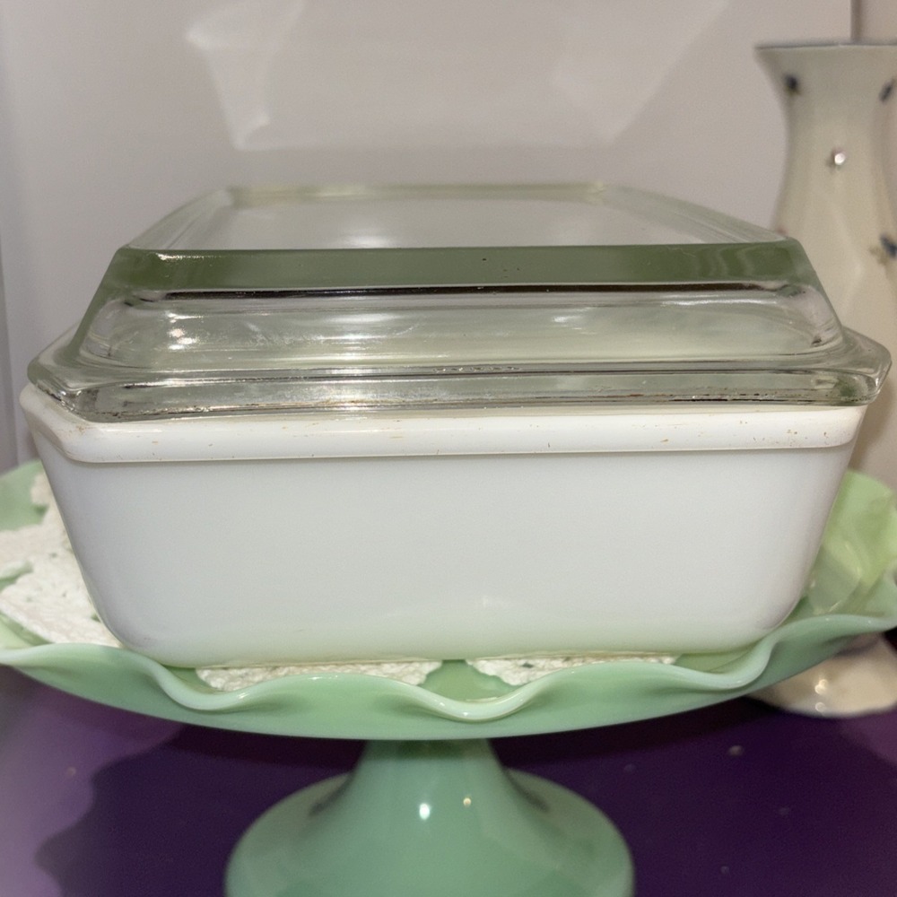 VINTAGE PYREX 575 - B 2 QT. SNOWFLAKE PATTERN  CASSEROLE DISH WITH 550 - C LID - Picture 3 of 14